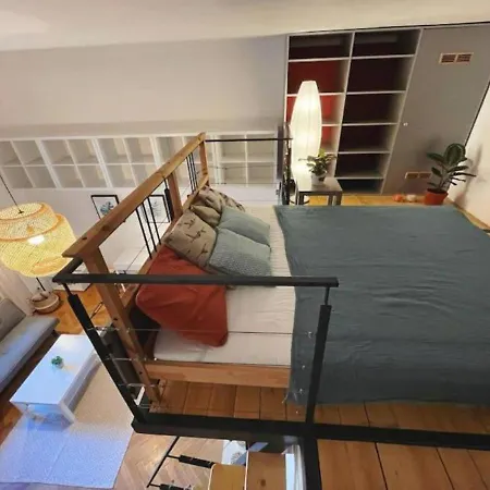 Netradicny V Centre *